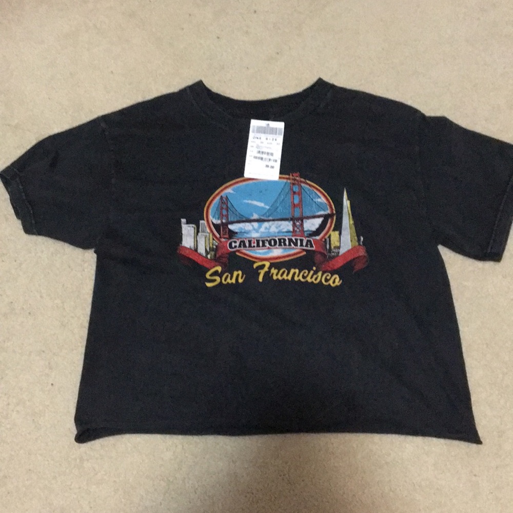 Brandy Melville gray black graphic t-shirt